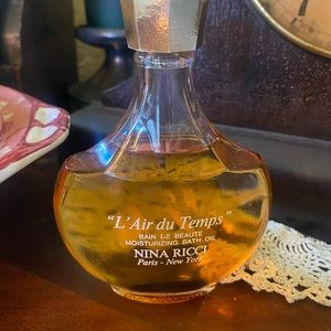 Vintage L’air Du Temps by Nina Ricci bath oil.